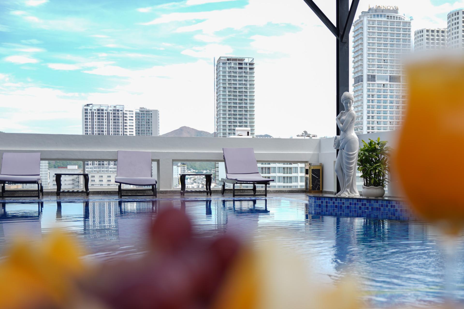 SERVICES AT NHATRANG PRINCE HOTEL